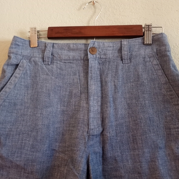 Gap Preppy Cotton Girlfriend Khaki Shorts in Nautical Indigo Chambray - Picture 2 of 5